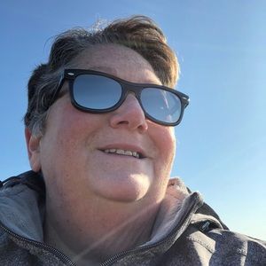 Meet your Posher, Carole